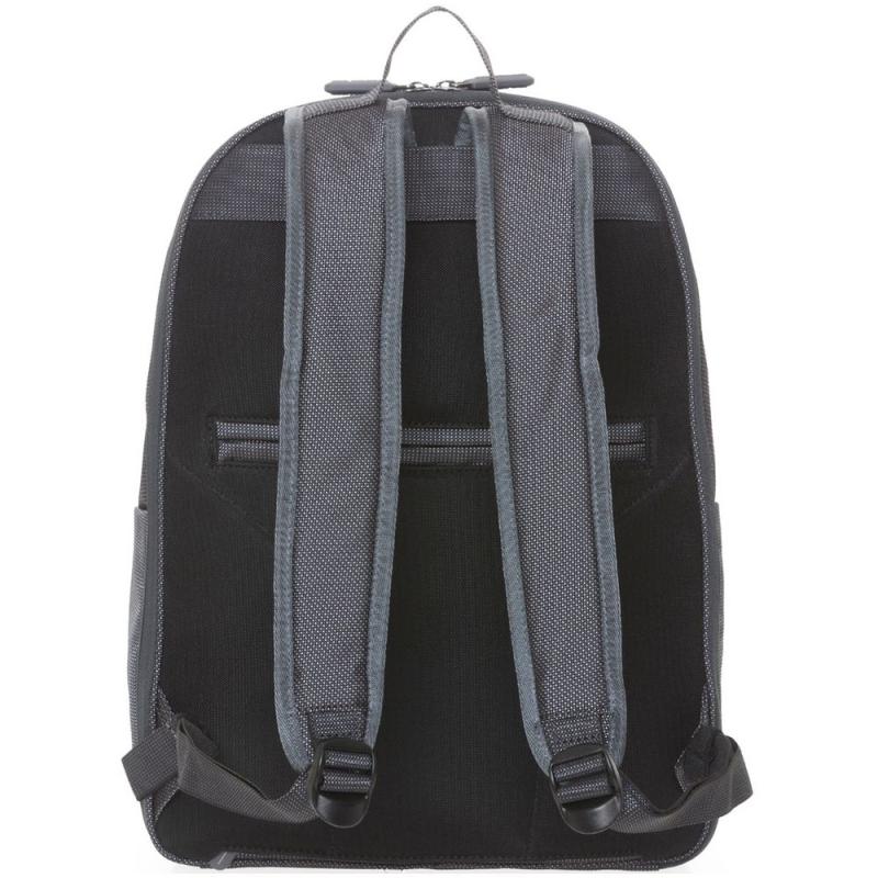 Рюкзак District