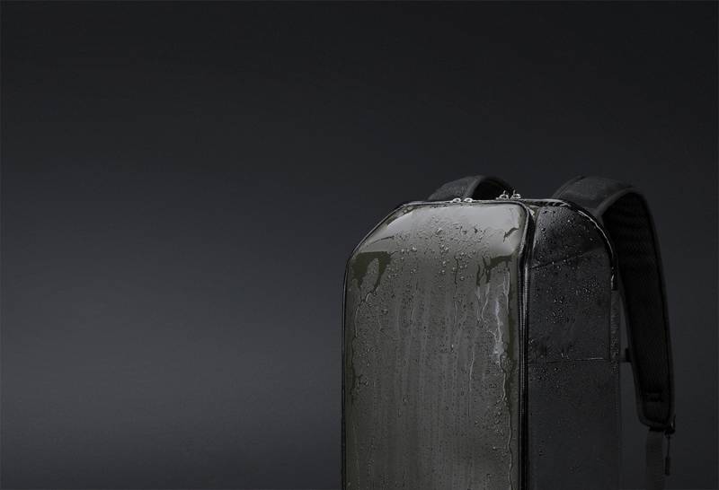 Рюкзак KORIN FlipPack 47х30х17 см, зеленый/черный