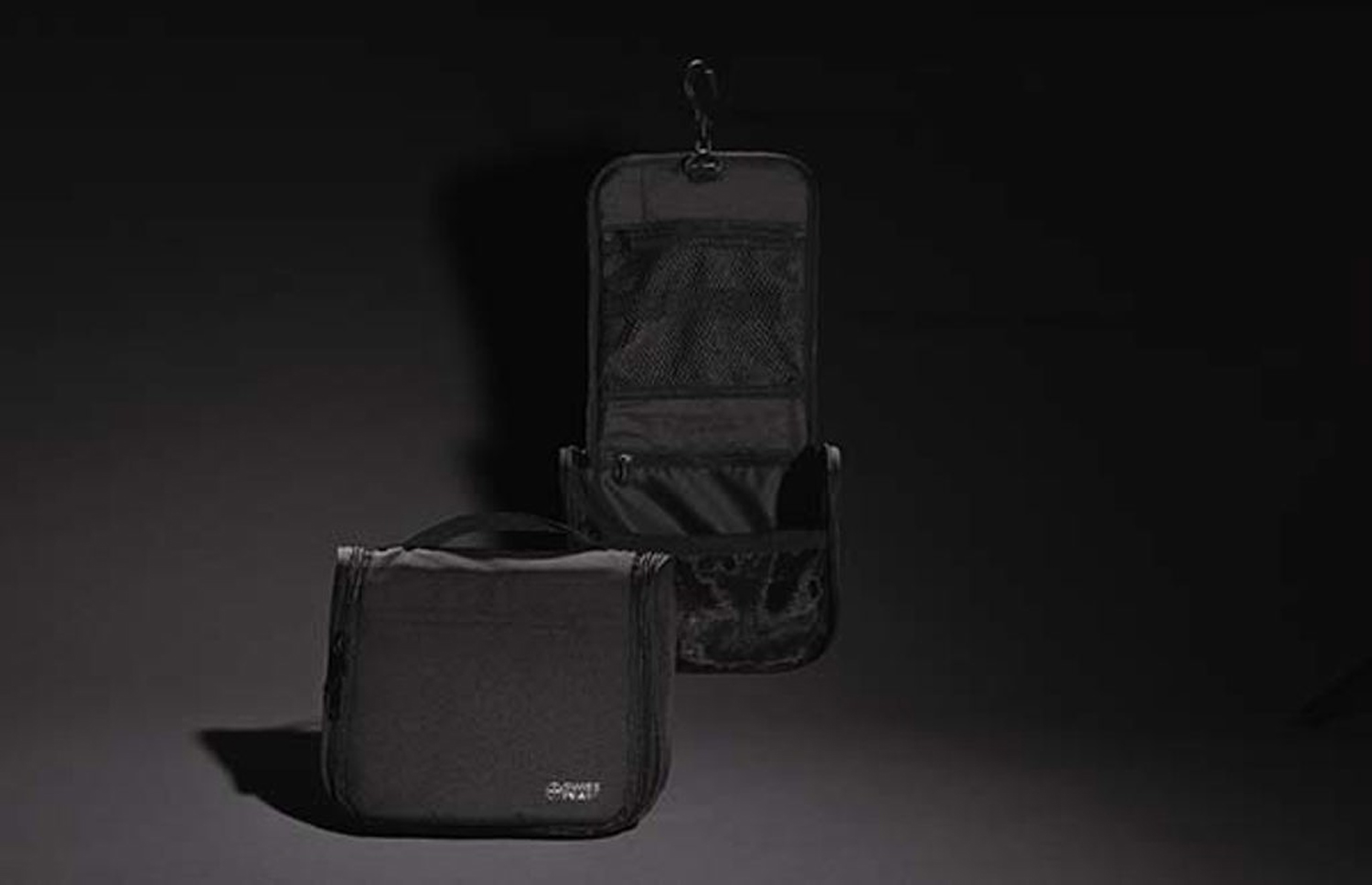 Дорожная косметичка Swiss Peak Lohan из rPET AWARE™