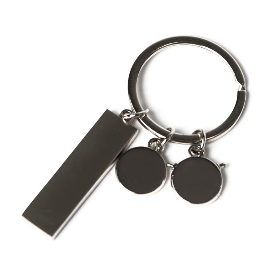 Брелок  "Мальчик и девочка", 8,1х1,15х0,35 см, металл