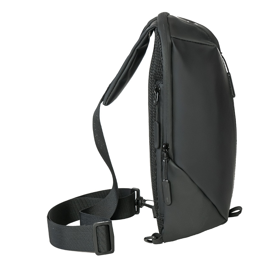 Сумка на плечо  водостойкая "Sling", чёрный, 33 х 18 х11 см, 100%  полиуретан