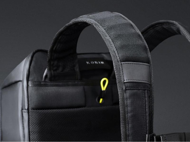 Водостойкий антикражный рюкзак FlipPack для ноутбука 15.6