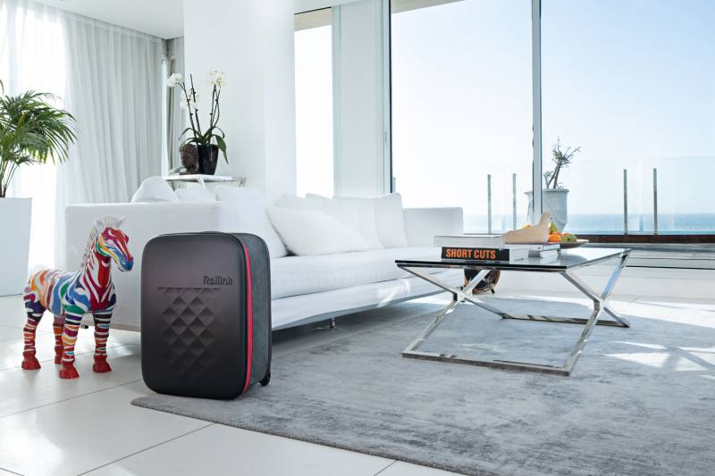 Чемодан складной Rollink Earth 55x40x20 см, 2 колеса, черный/красный