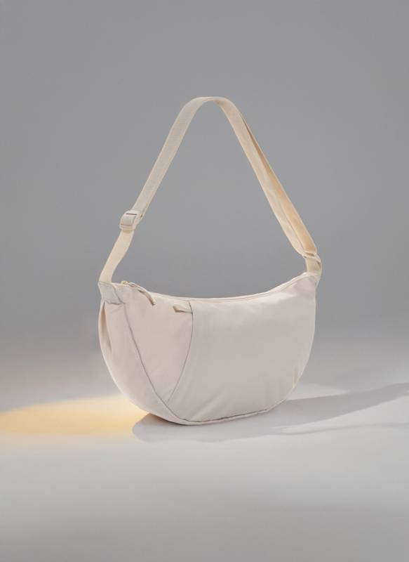 Сумка Crescent XL из rPET AWARE™