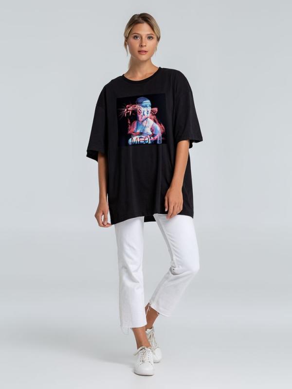 Футболка оверсайз «Дама с горностаем»