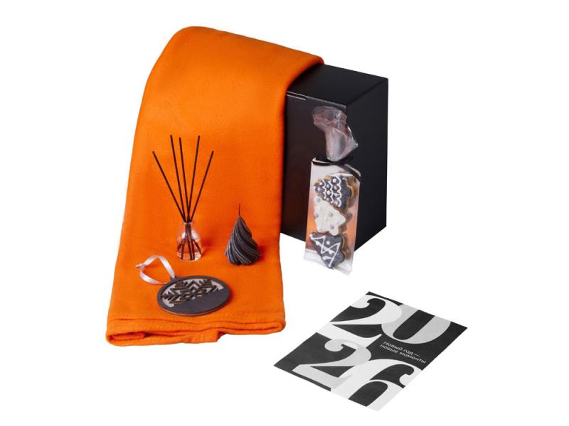 Подарочный набор Re:Home с пледом, свечой и диффузором