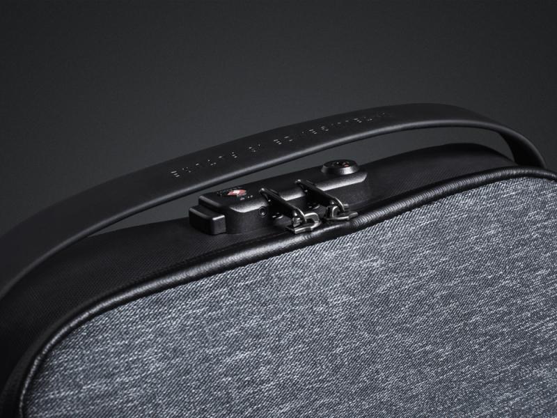 Водостойкий антикражный рюкзак FlexPackPro для ноутбука 15.6