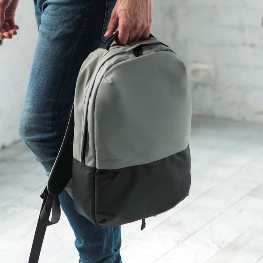 Рюкзак "Hugo", серый/черный, 43х30х10 см, осн. ткань:100% пл-р с пок-тием PU,подкладка:100% пл-р