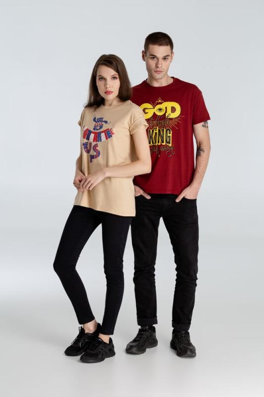 Футболка A God is High