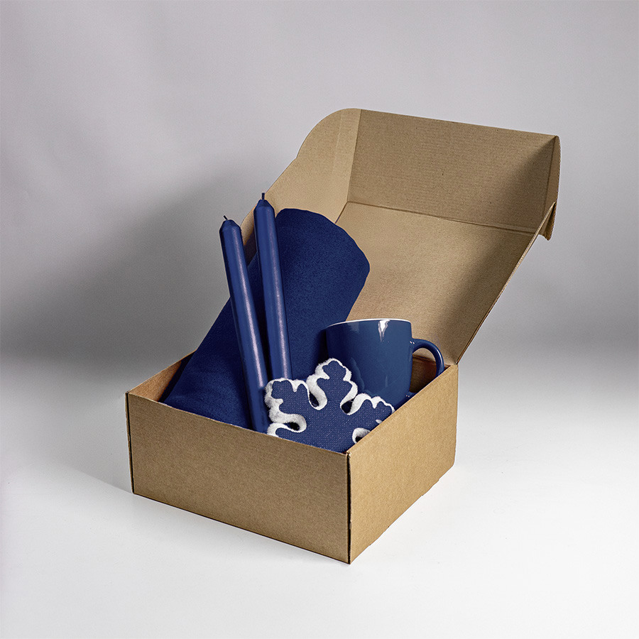 Набор подарочный MOOD: плед, кружка, игрушка, свечи, красный