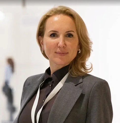 Юлия Савина